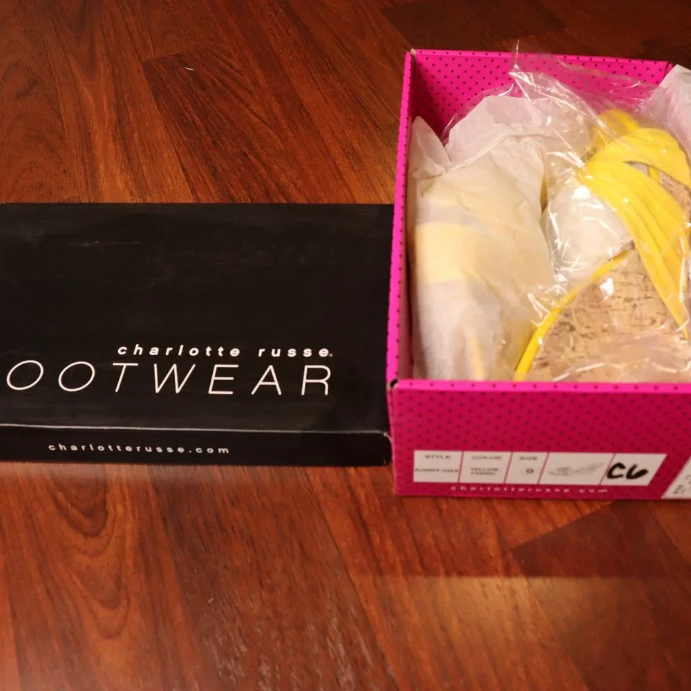 Sandals - Picture 2 of 2